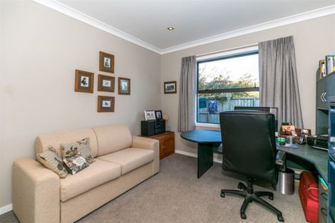 Photo of property in 57 Barrington Drive, Huntington, Hamilton, 3210