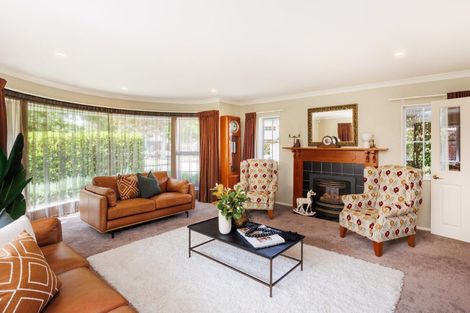 Photo of property in 10 Pastoral Lane, Hokowhitu, Palmerston North, 4410