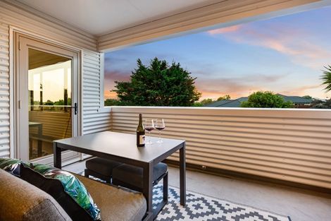 Photo of property in 61 Quadrant Heights, Paraparaumu, 5032