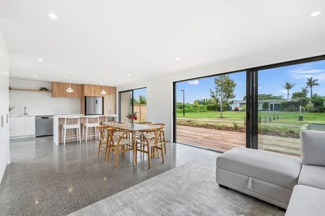 Photo of property in 1 Cherry Tree Lane, Glenbervie, 0173