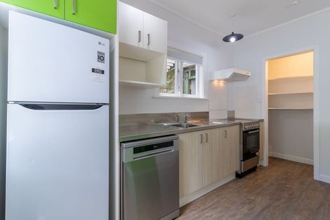 Photo of property in 32 Adams Terrace, Aro Valley, Wellington, 6021