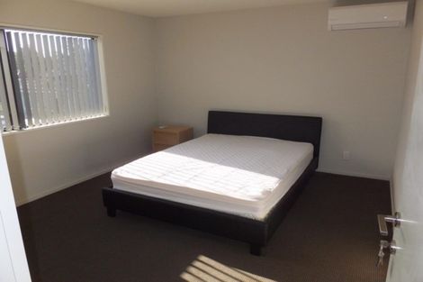 Photo of property in 76b Peer Street, Upper Riccarton, Christchurch, 8041