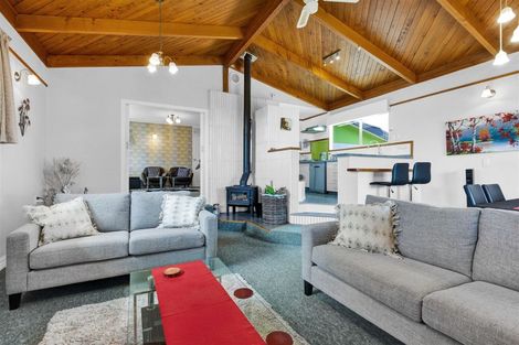 Photo of property in 43 Sunnyvale Street, Bell Block, New Plymouth, 4312