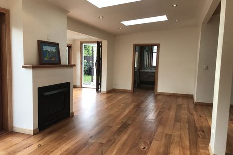 Photo of property in 4 Tobruk Crescent, Milford, Auckland, 0620