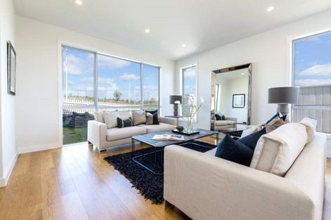 Photo of property in 3 Tuangi Street, Long Bay, Auckland, 0630