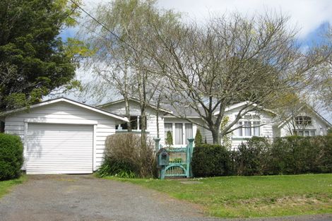 Photo of property in 49 Ferry Parade, Herald Island, Auckland, 0618