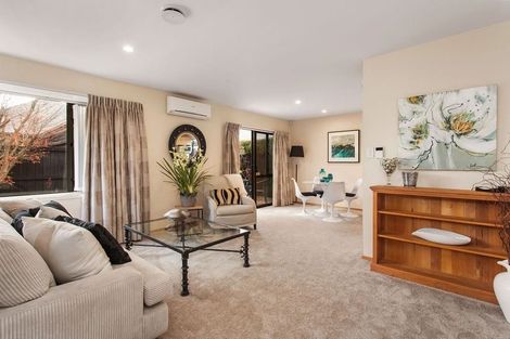 Photo of property in 2/76 Saint Albans Street, St Albans, Christchurch, 8014