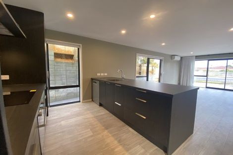 Photo of property in 277 Tukapa Street, Hurdon, New Plymouth, 4310