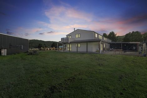Photo of property in 68 Marchant Road, Kaitoke, Upper Hutt, 5018