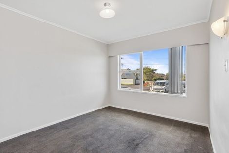 Photo of property in 2/3 Stanley Avenue, Milford, Auckland, 0620