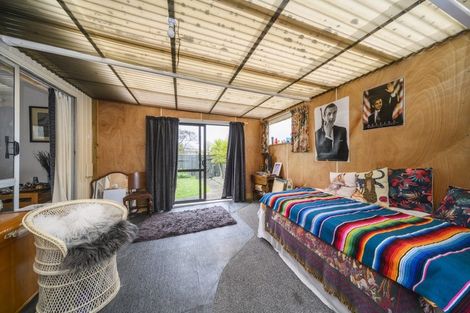 Photo of property in 1 Cohen Place, Milson, Palmerston North, 4414