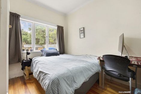 Photo of property in 16 Lonsdale Crescent, Rongotai, Wellington, 6022