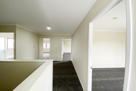 Photo of property in 23 Baverstock Road, Flat Bush, Auckland, 2016