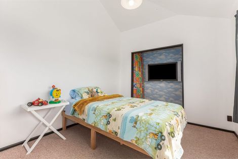 Photo of property in 1 Kedge Lane, Whitby, Porirua, 5024