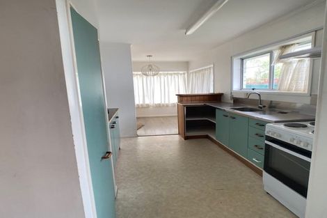 Photo of property in 302 Royal Road, Massey, Auckland, 0614