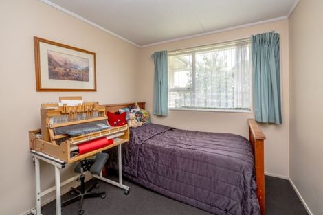 Photo of property in 5 Baillie Crescent, Carterton, 5713