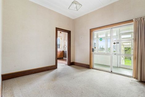 Photo of property in 103 Queen Street, Northcote Point, Auckland, 0627