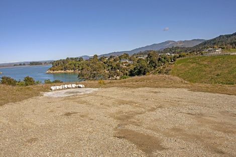 Photo of property in 15 Fairburn Place, Kaiteriteri, 7197