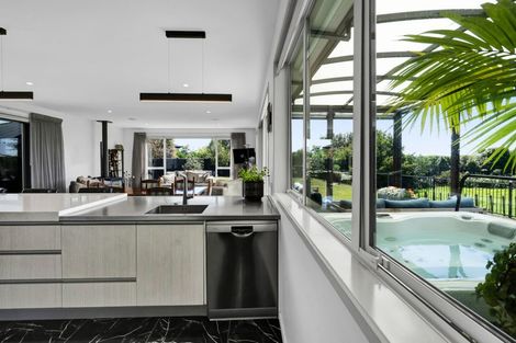 Photo of property in 5d Vardon Way, Waiwhakaiho, New Plymouth, 4312