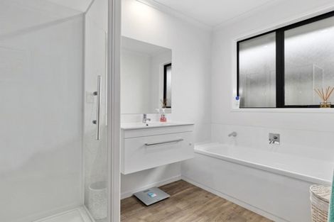 Photo of property in 253 Dixon Road, Fitzroy, Hamilton, 3206