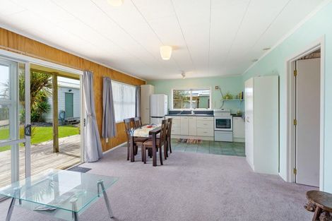 Photo of property in 19 Karaka Street, Otaki Beach, Otaki, 5512