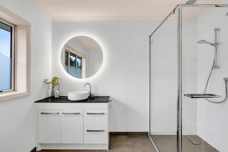 Photo of property in 171 Sealy Road, Omata, New Plymouth, 4374