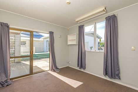 Photo of property in 1 Bryant Street, Takaro, Palmerston North, 4412