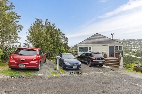 Photo of property in 3a Chancellor Way, Crofton Downs, Wellington, 6035