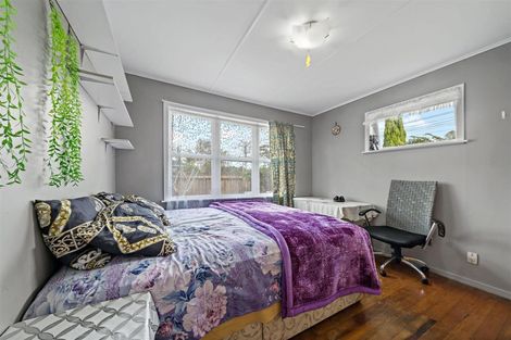 Photo of property in 63 Hepburn Road, Glendene, Auckland, 0602