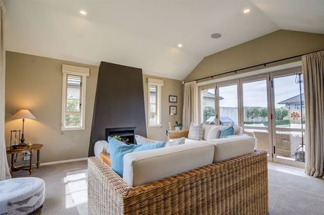 Photo of property in 14 The Peninsula, Huntington, Hamilton, 3210