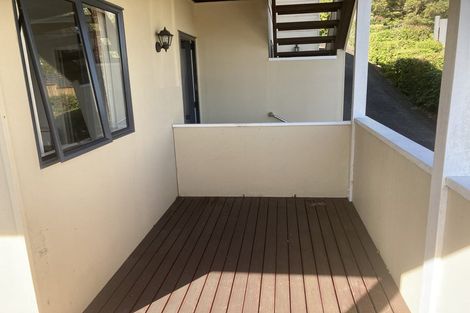 Photo of property in 115 Vipond Road, Stanmore Bay, Whangaparaoa, 0932