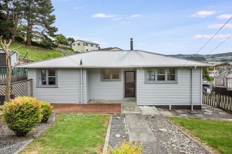 Photo of property in 18 Waiho Terrace, Elsdon, Porirua, 5022