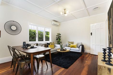 Photo of property in 32 Claude Street, Fairfield, Hamilton, 3214