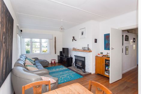 Photo of property in 79 Awapuni Road, Awapuni, Gisborne, 4010