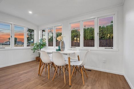 Photo of property in 1/13 Clevedon Road, Papakura, 2110