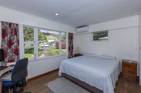 Photo of property in 132 George Street, Hikurangi, 0114