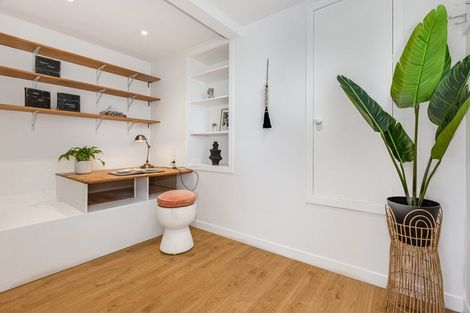 Photo of property in 26 Freeling Street, Island Bay, Wellington, 6023