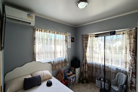 Photo of property in 58 Carnoustie Drive, Wattle Downs, Auckland, 2103