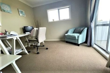 Photo of property in 61a Francis Street, Hauraki, Auckland, 0622