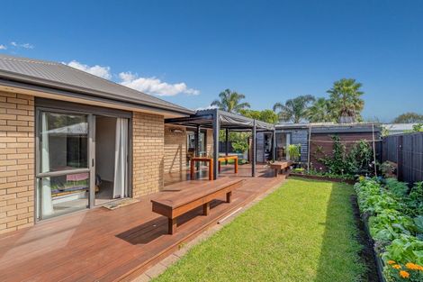 Photo of property in 22 Captain Wood Avenue, Whitianga, 3510