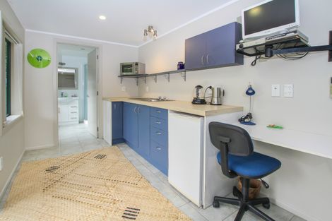 Photo of property in 8 Scoresby Street, Opua, 0200