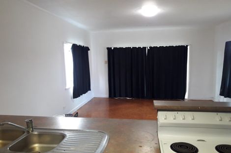 Photo of property in 24 Freyberg Avenue, Papatoetoe, Auckland, 2104