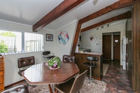 Photo of property in 27 Towai Street, Inglewood, 4330