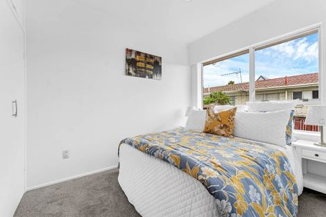 Photo of property in 1/60 Stanniland Street, Sunnyhills, Auckland, 2010