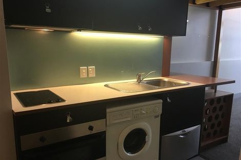 Photo of property in Urbane Apartments, 27/29 Webb Street, Mount Cook, Wellington, 6011
