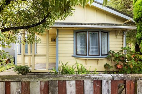 Photo of property in 151 Carlyle Street, Napier South, Napier, 4110