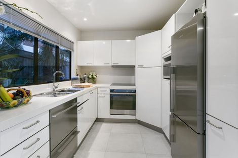 Photo of property in 1/3a Richards Avenue, Forrest Hill, Auckland, 0620