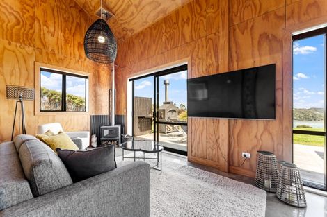 Photo of property in 79 Bishop Lane, Tawharanui Peninsula, Matakana, 0986