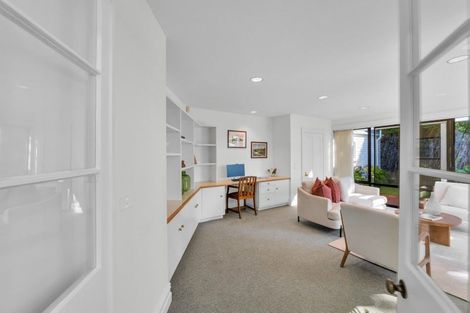 Photo of property in 568 South Road, Omata, New Plymouth, 4374