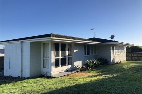 Photo of property in 6 Tawa Place, Waiuku, 2123